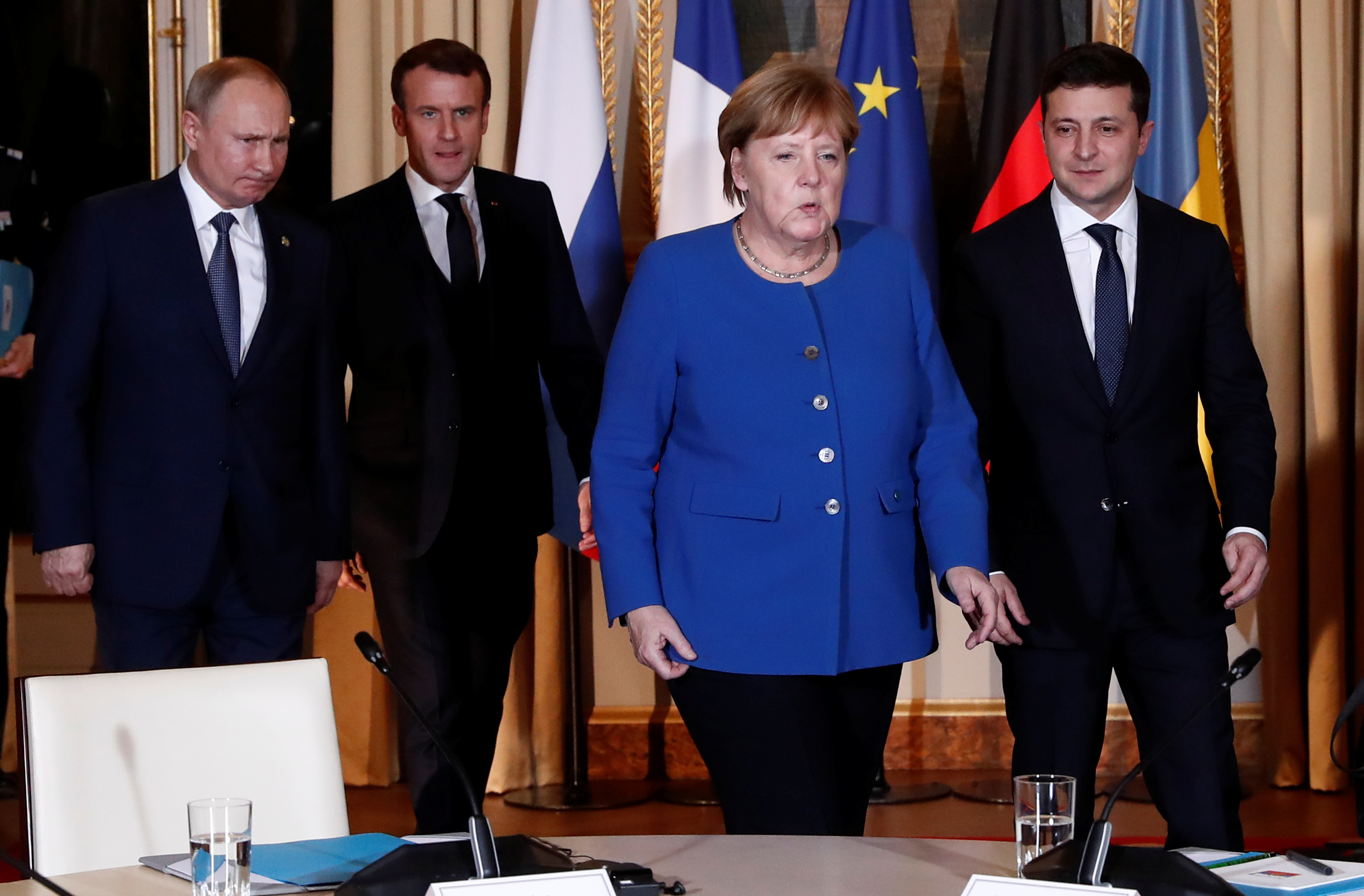 Зеленський, Меркель, Макрон і Путін уперше сіли за один стіл Нормандський саміт