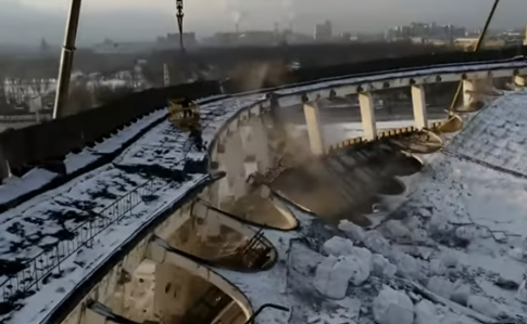 У Санкт-Петербурзі обвалився дах спортивно-концертного комплексу "Петербурзький"