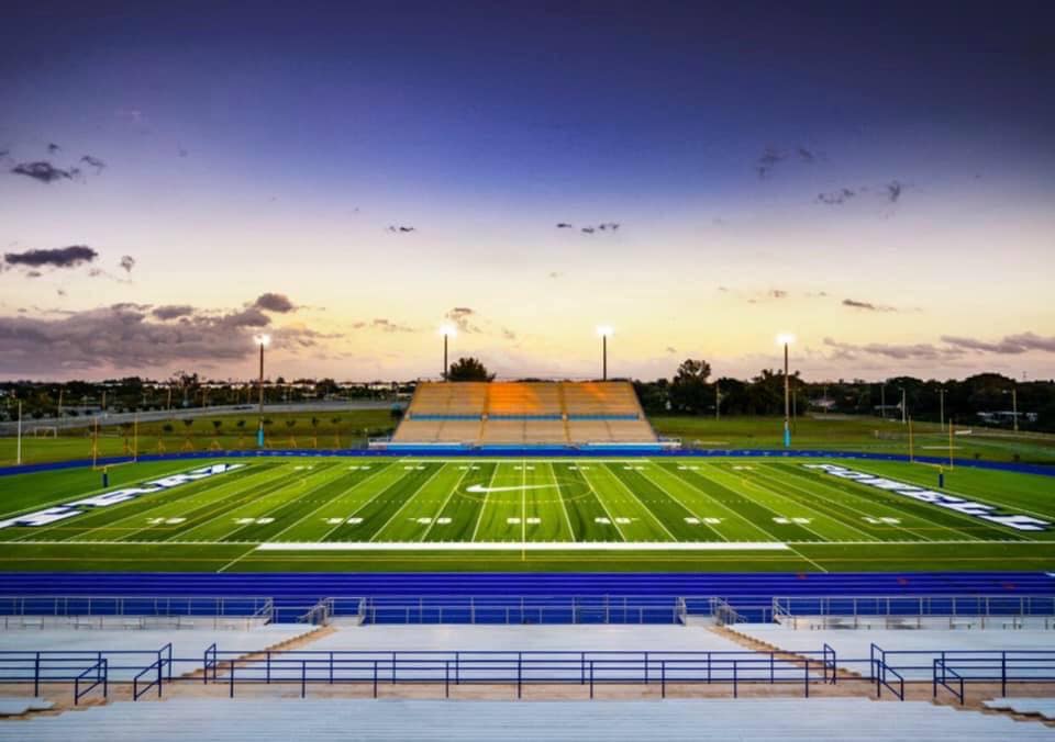 У Південній Флориді створили футбольне поле з переробленої взуттєвої гуми
