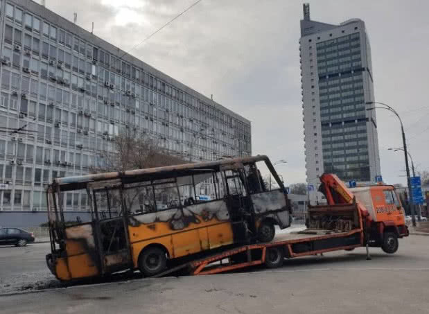 У Києві маршрутка загорілася на ходу