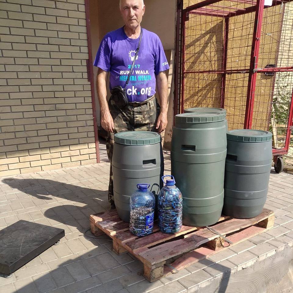 На Харківщині пенсіонер назбирав майже 400 кілограмів батарейок