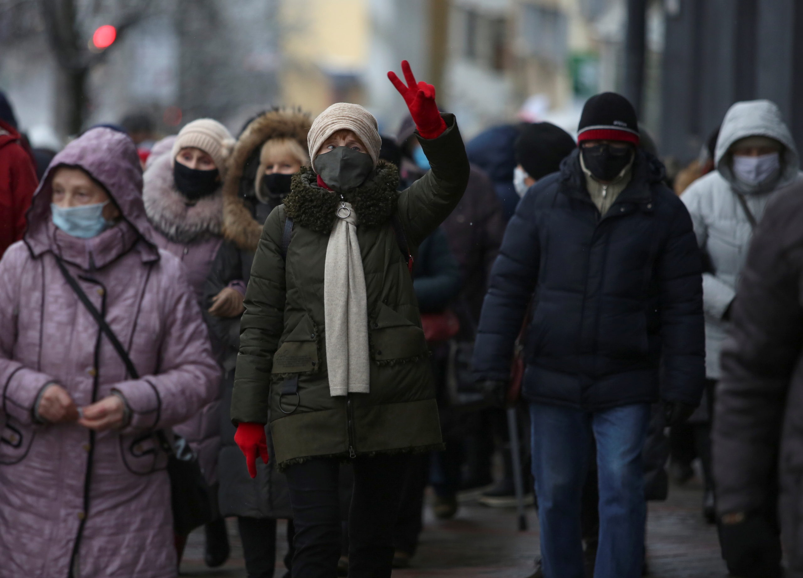 У Мінську під час протестів затримали понад 300 людей: фото