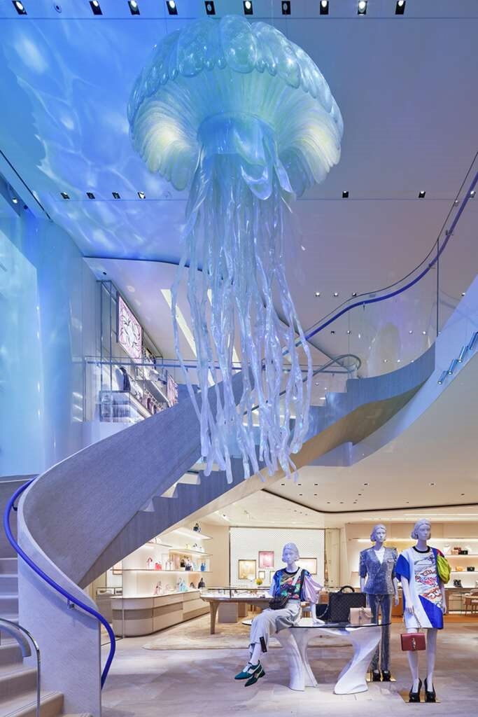 Louis Vuitton відкрив в Японії магазин, фасад якого імітує поверхню води