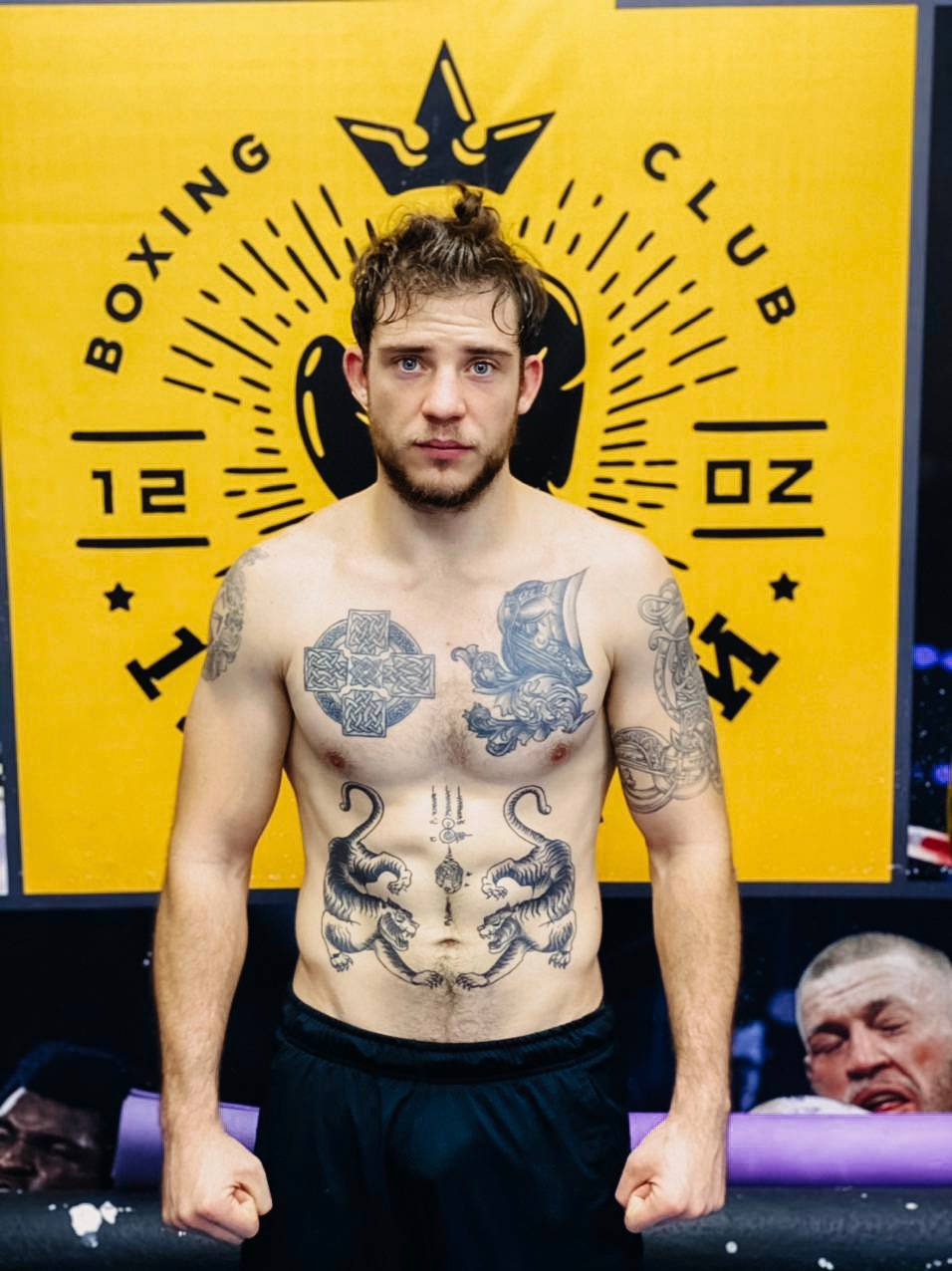 Кирило, 23 роки, професійний боксер