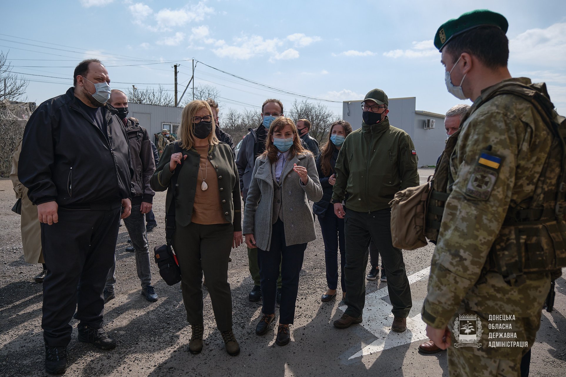 представники Польщі та Литви відвідали прифронтову Донеччину