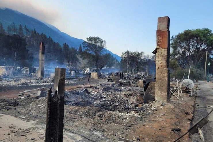 Пожежа знищила канадське село Літтон