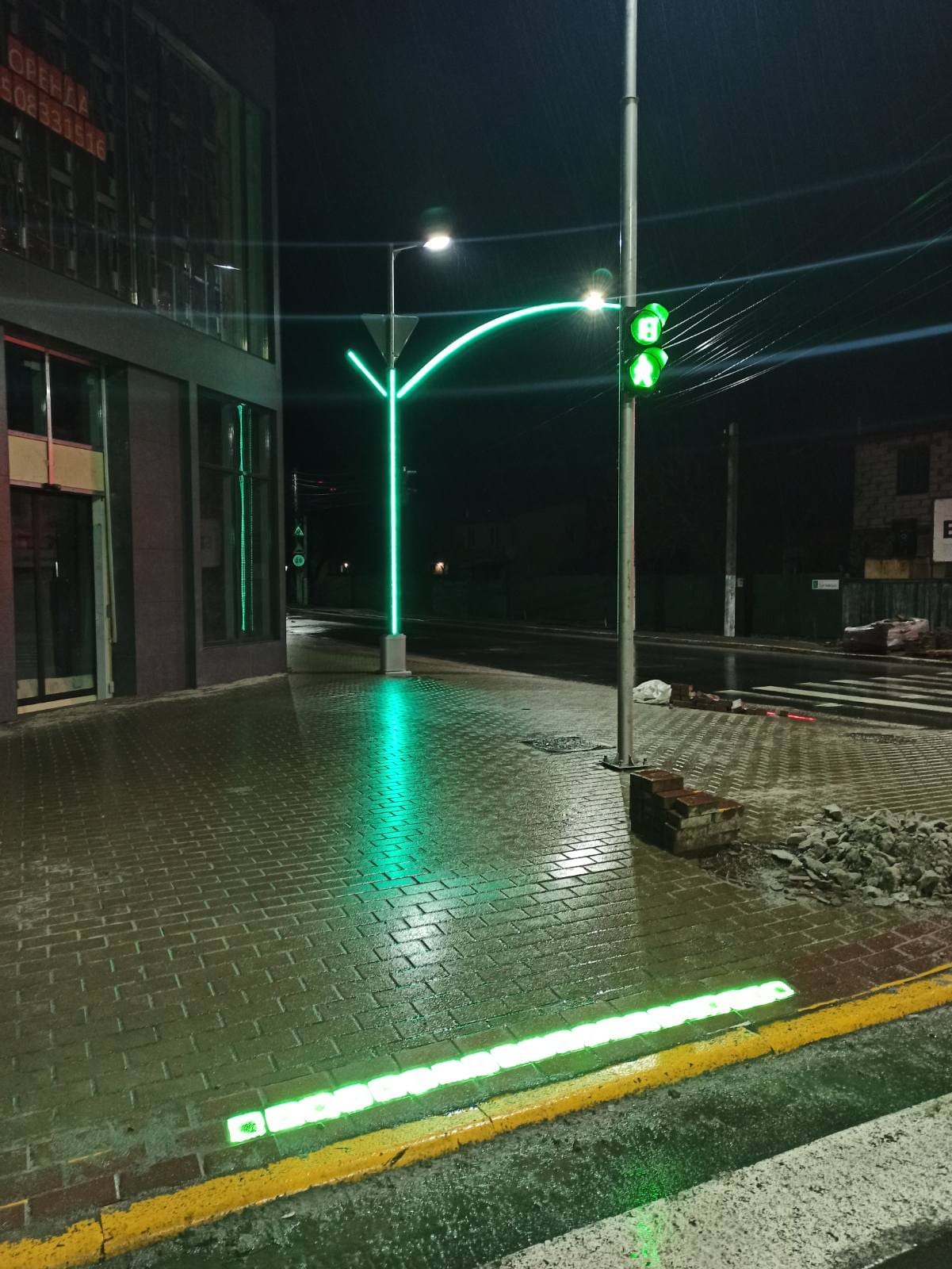 На Київщині встановили незвичні світлофори
