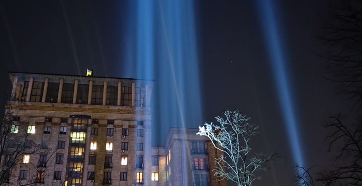 У Києві засяяли Промені гідності на честь Небесної Сотні: фото