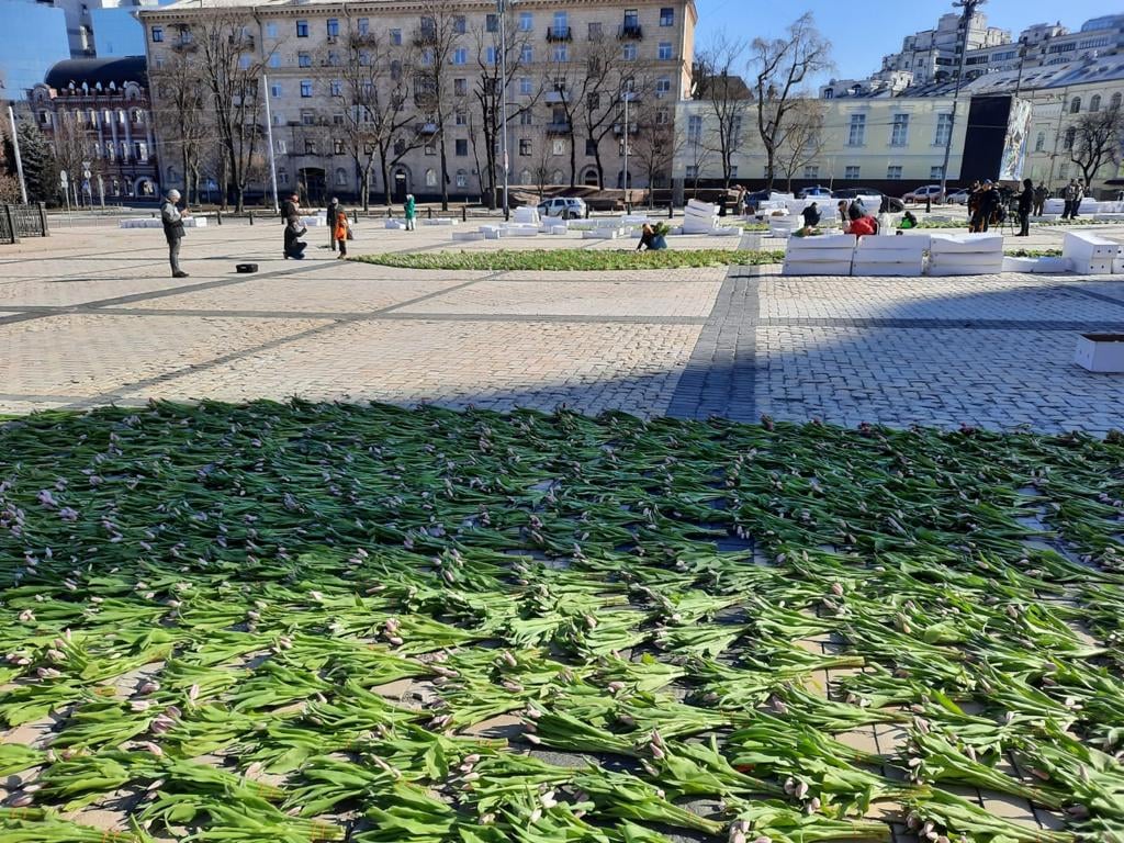 квітки герб жінки