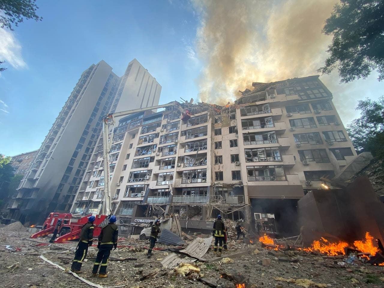 Apartment building catches fire after missile strike on Kyiv