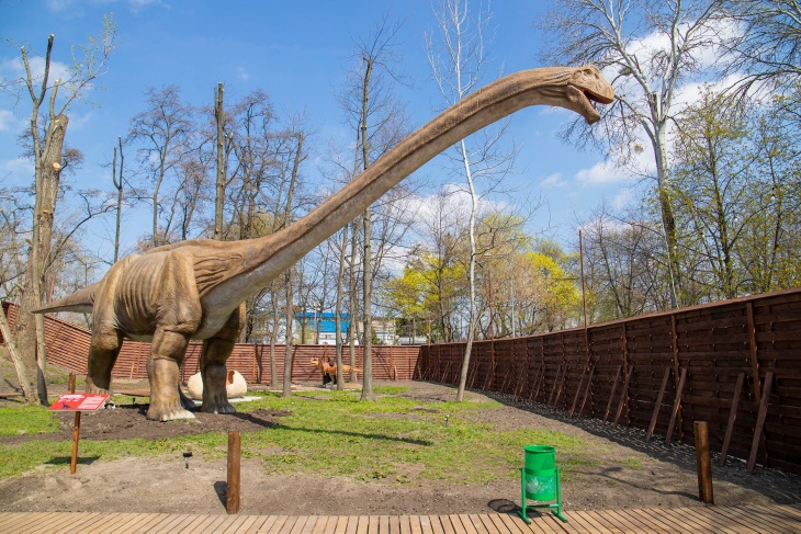 Парк динозаврів у Київському Гідропарку