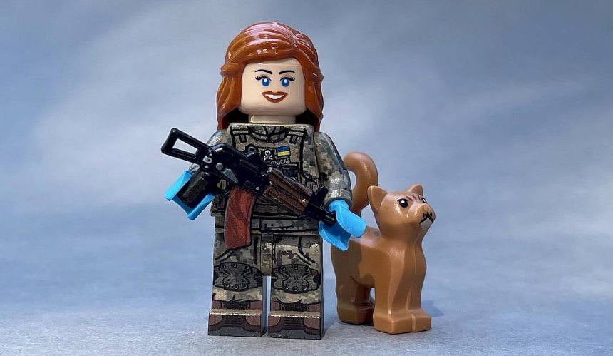 LEGO українські жінки-військовослужбовці