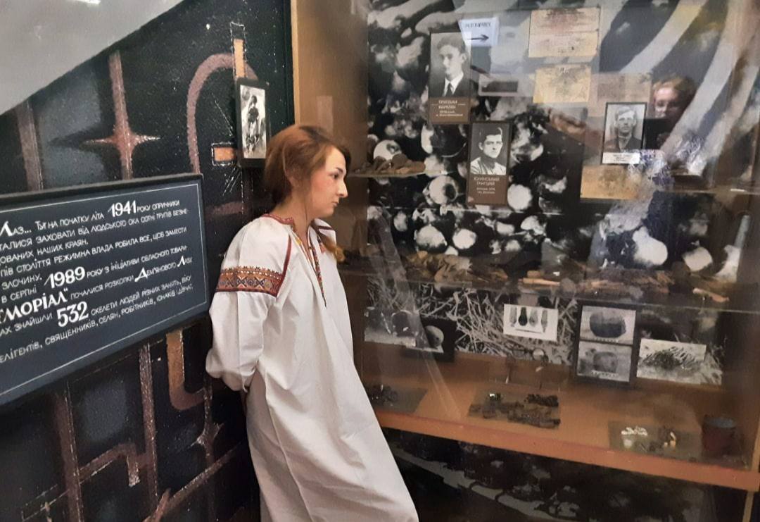 Костюмована екскурсія в Івано-Франківському музеї
