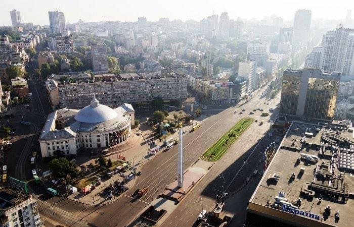 Площа Перемоги у Києві
