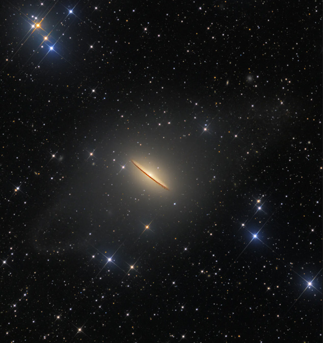 Велична галактика Сомбреро від Уткарша Мішри, Майкла Петраско та Муїра Евендена