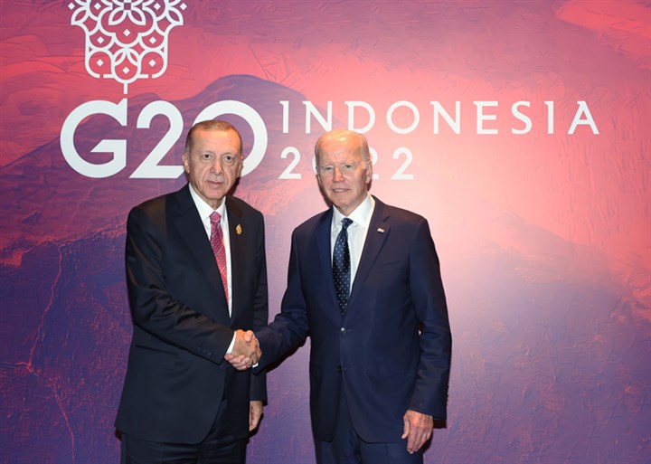 Байден і Ердоган на саміті G20