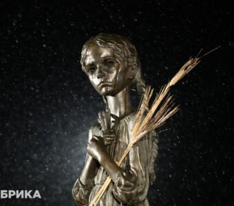 Ukraine commemorates victims of Holodomor