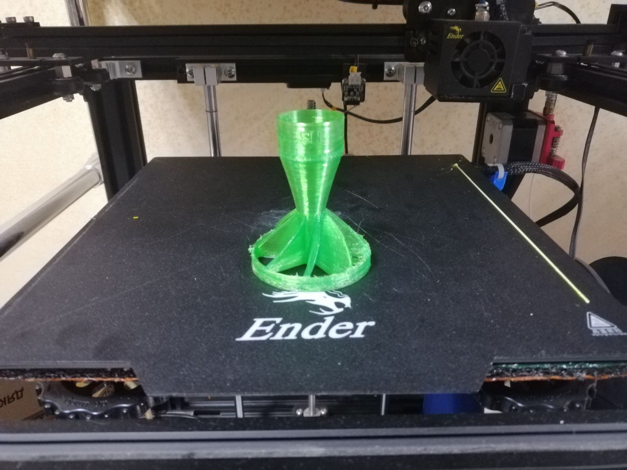 пластик для 3D-принтера з пляшок