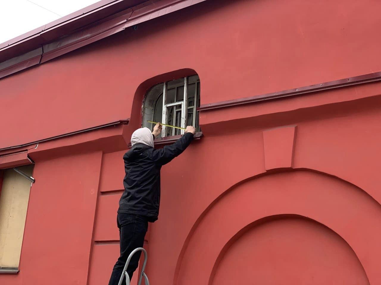 У КНУ ім.Шевченка відреставрували унікальні вікна
