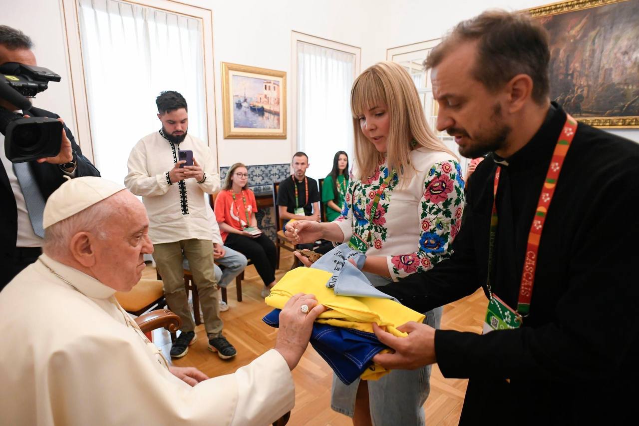 Папа Римський та українська молодь