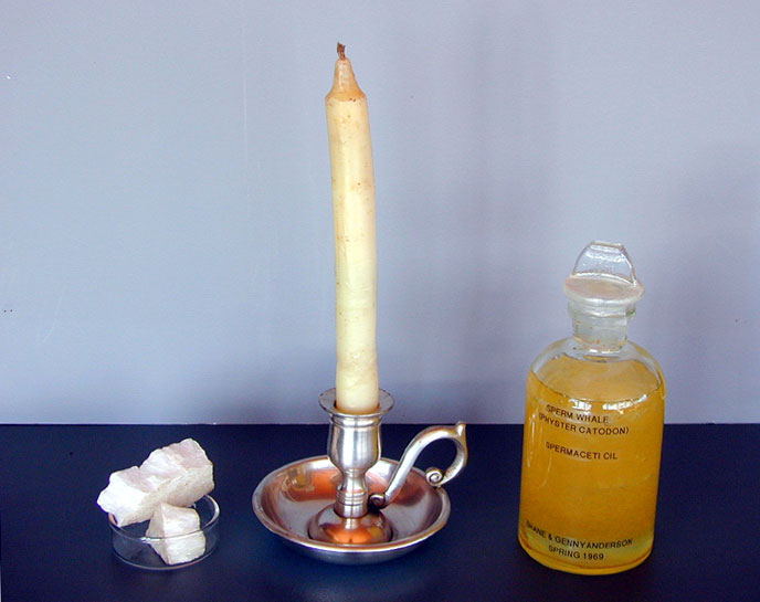 Свічка із спермацетового воску та спермацетова олія