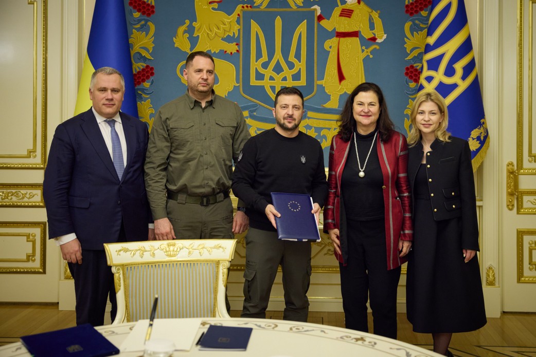 Зеленський зустрівся з Послом ЄС