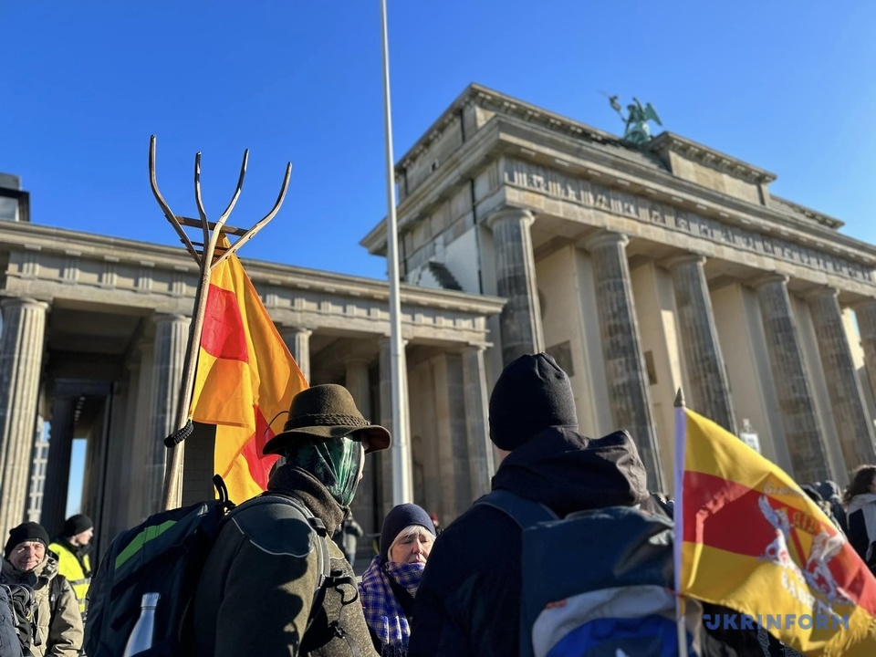 Німецькі фермери розпочали загальнонаціональну акцію протесту