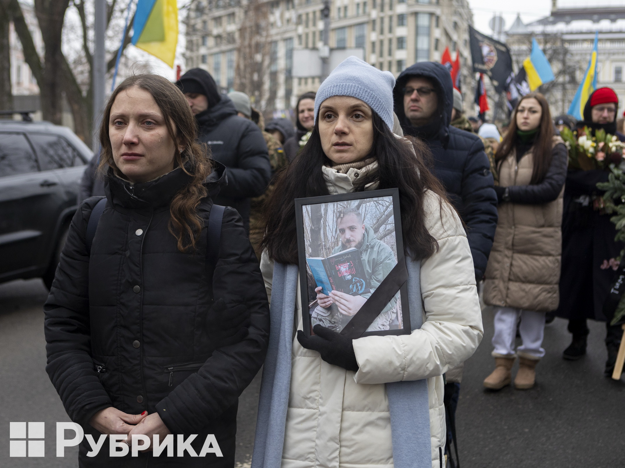 У Києві відбулося прощання із загиблим воїном і поетом Максимом Кривцовим 