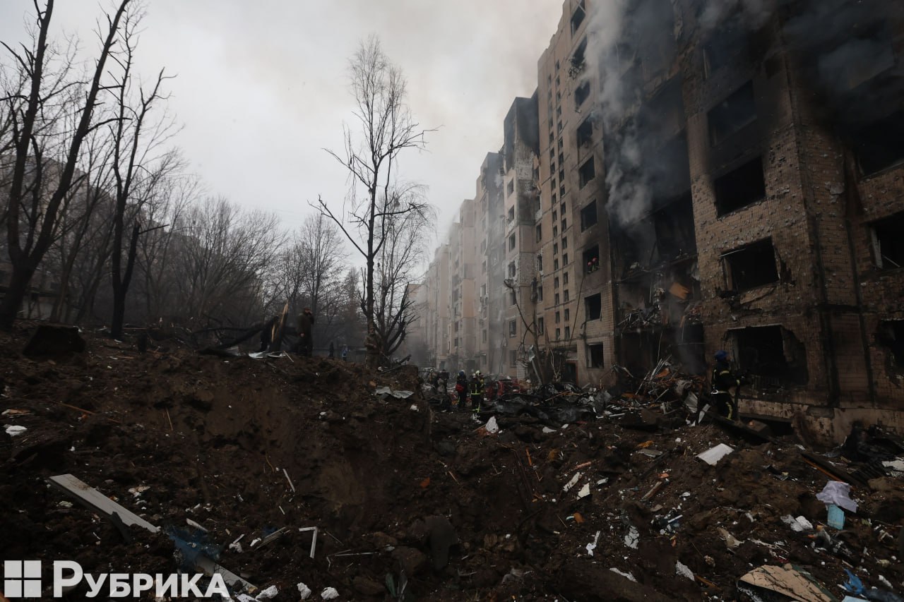 російський обстріл в Солом'янському районі Києва, 2 січня 2024
