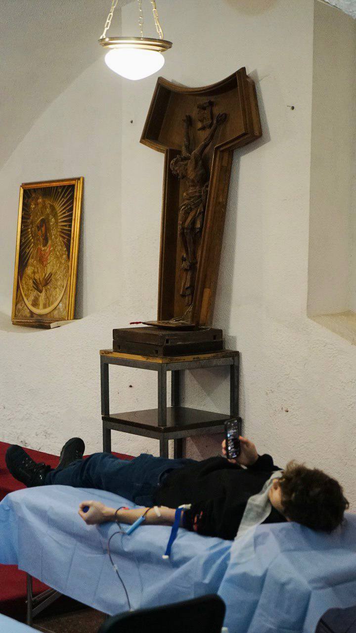 в костелі святого Миколая кияни здали кров для військових