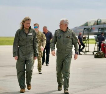 Ще три винищувачі F-16 прибули до Румунії для навчання українських пілотів