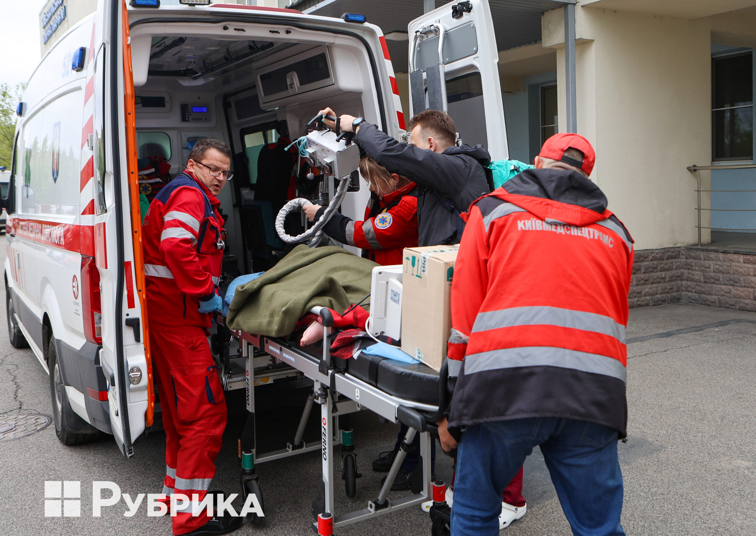 Евакуація лікарні в Києві 26 квітня - одна з них дитяча