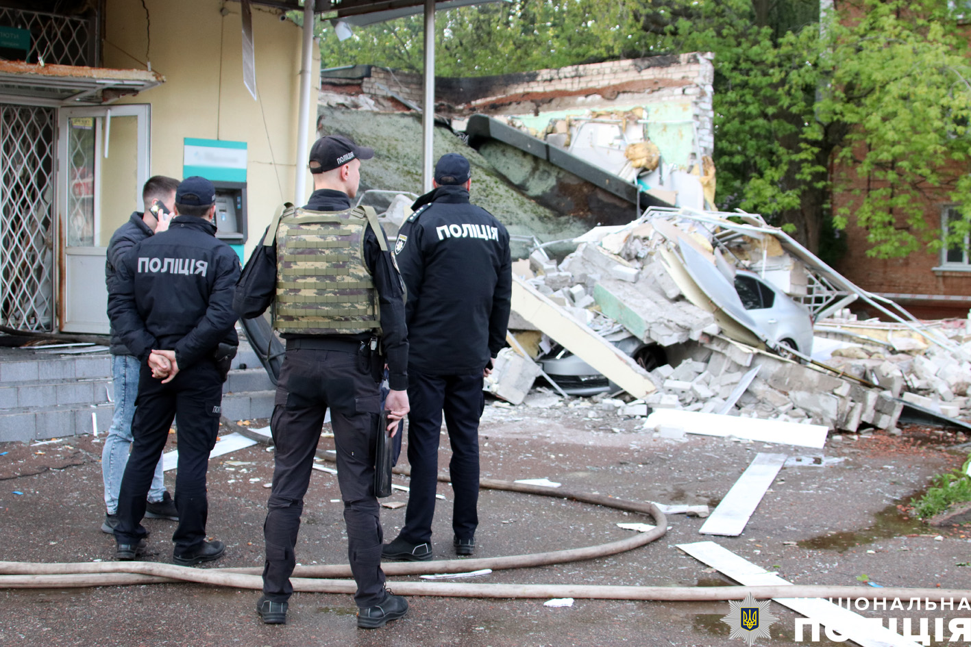 У центрі Чернігова в приміщені банку стався вибух