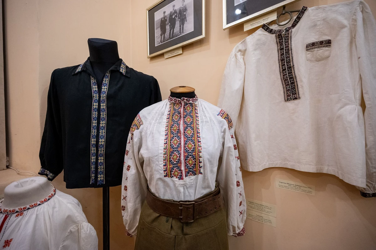 У Львівському історичному музеї відкрили виставку меморіальних вишиванок