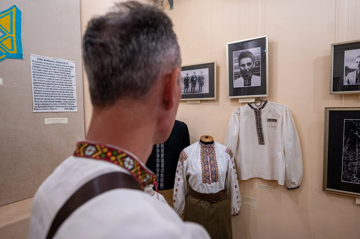 У Львівському історичному музеї відкрили виставку меморіальних вишиванок