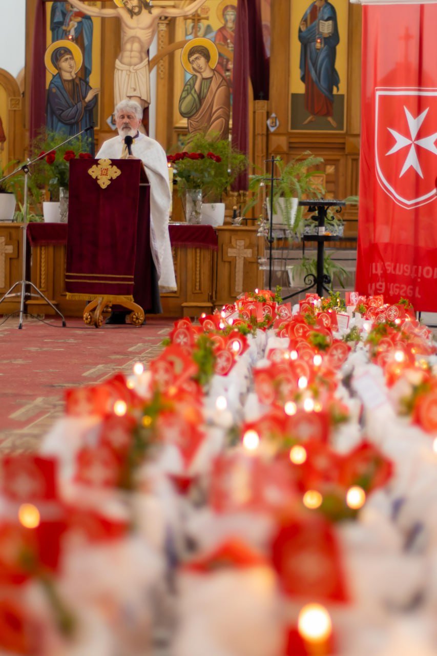 300 великодніх кошиків для самотніх стареньких львів'ян