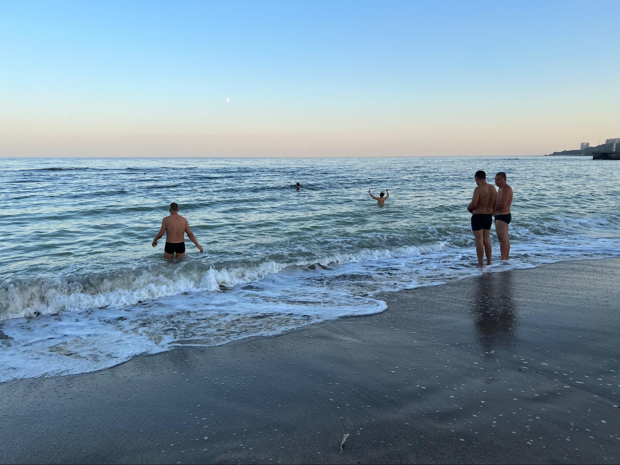 Відпочивальники на одному з пляжів Одеси