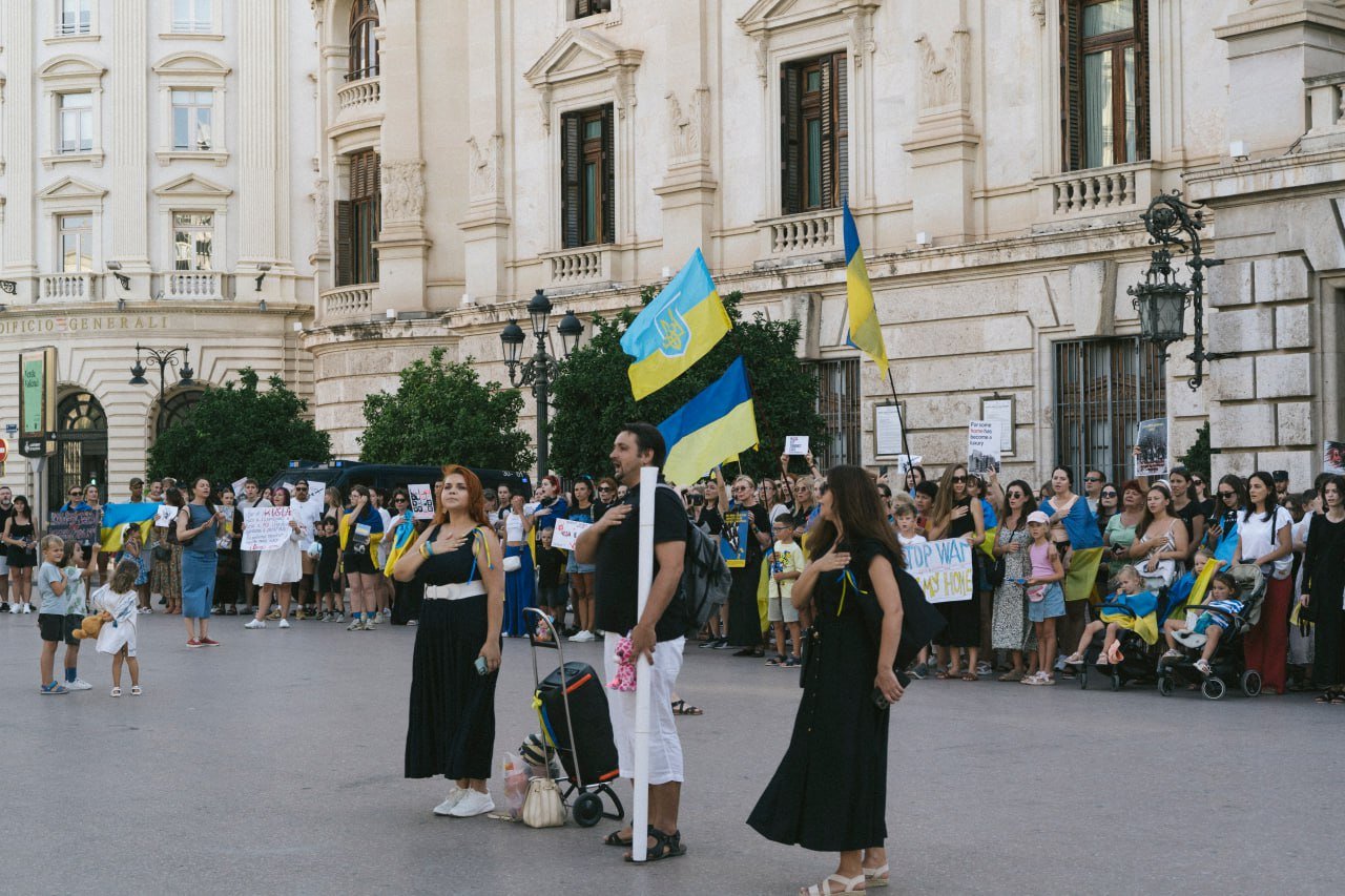 Валенсія, мітинг Охматдит