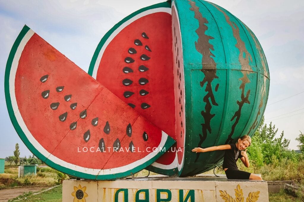 The monument to watermelon in the Kherson region