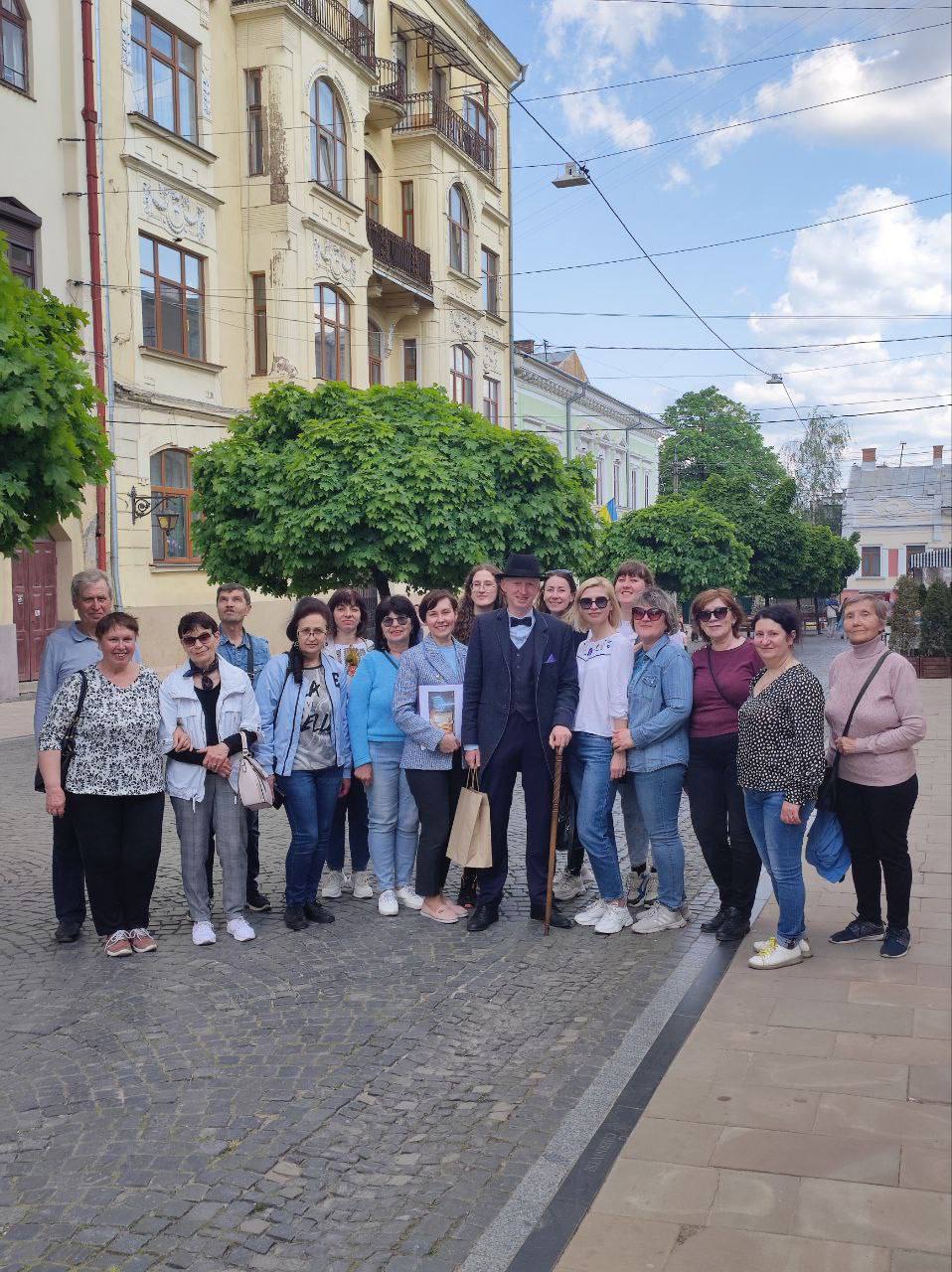 екскурсії-прогулянки зі згадкою про Маріуполь