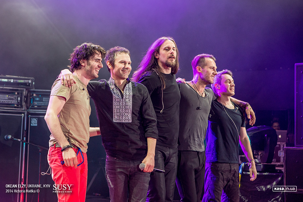 Music from Ukraine: Okean Elzy members take a bow to their audience after their performance in Kyiv