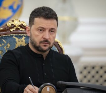 Зеленський підписав закон про позбавлення держнагород зрадників