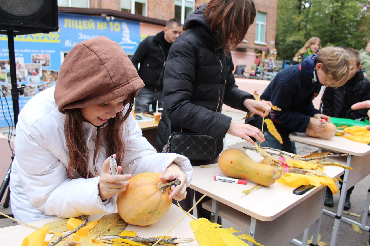 Гарбуз-fest у ліцеї Житомира, ЗСУ