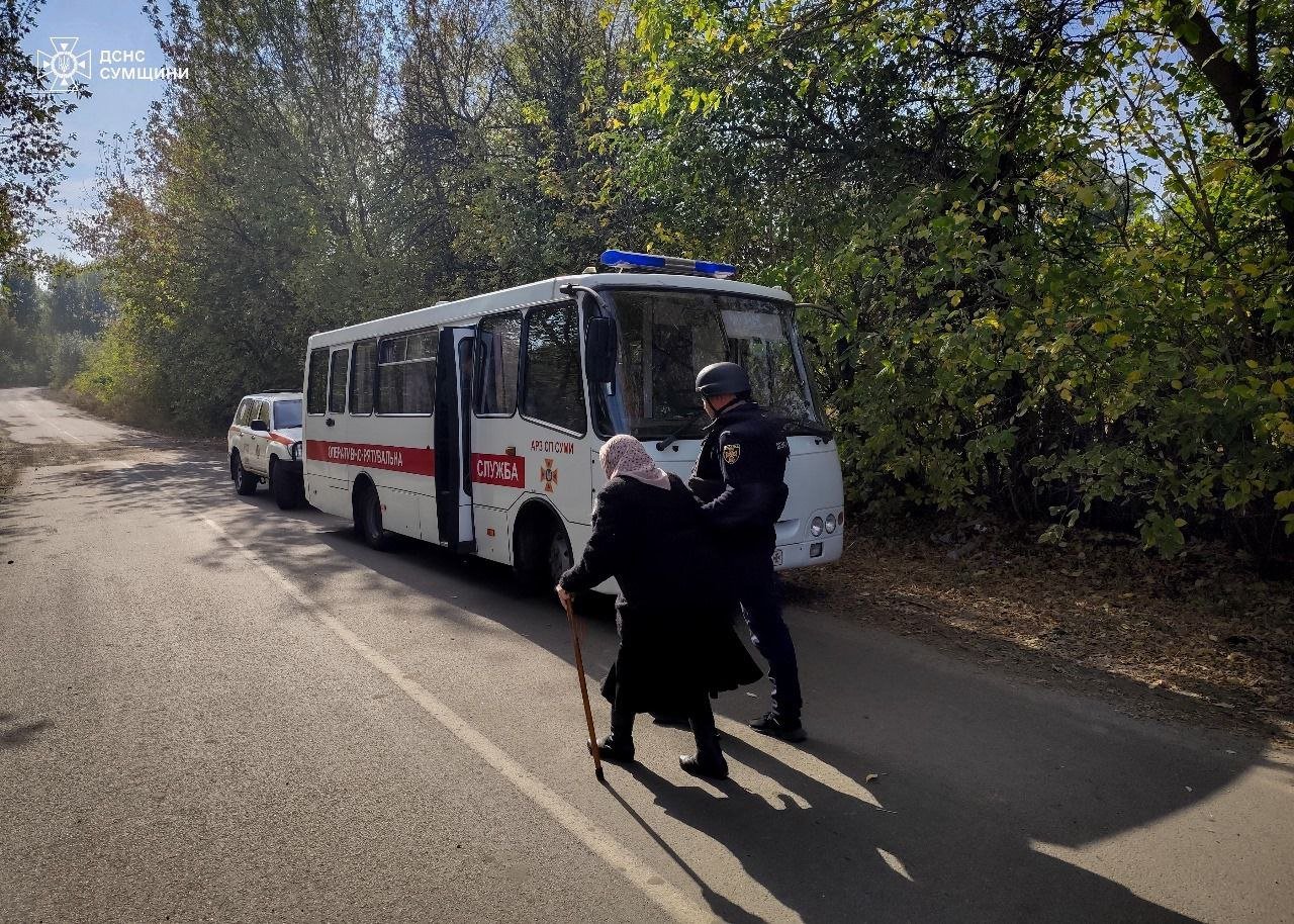 з прикордонних громад на Сумщині було евакуйовано