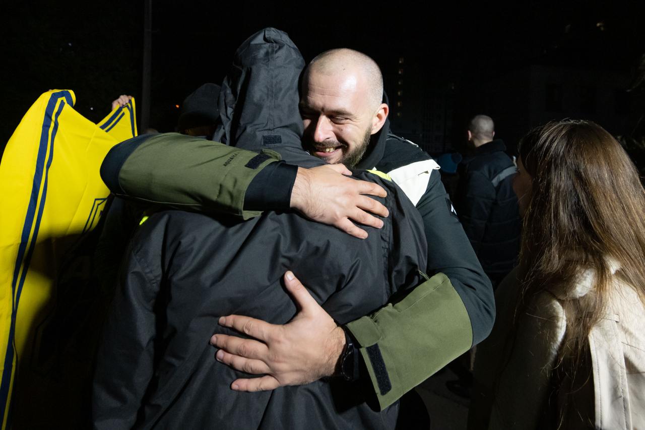 повернення військових з полону