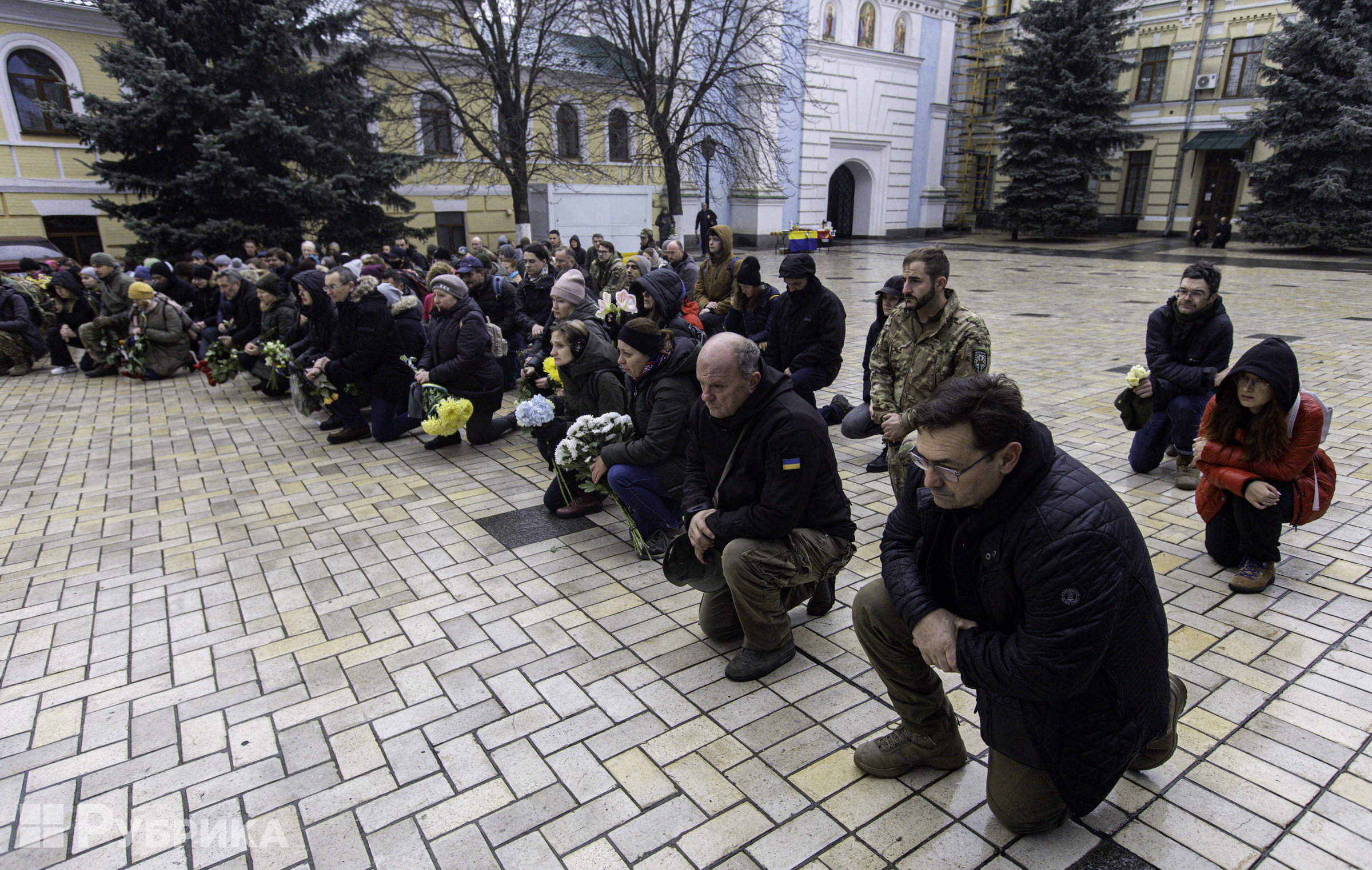 У Києві попрощалися з відважною парамедикинею