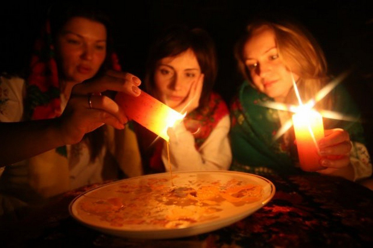 Ukrainian New Year traditions: Divination is traditionally practiced during major celebrations in Ukraine.