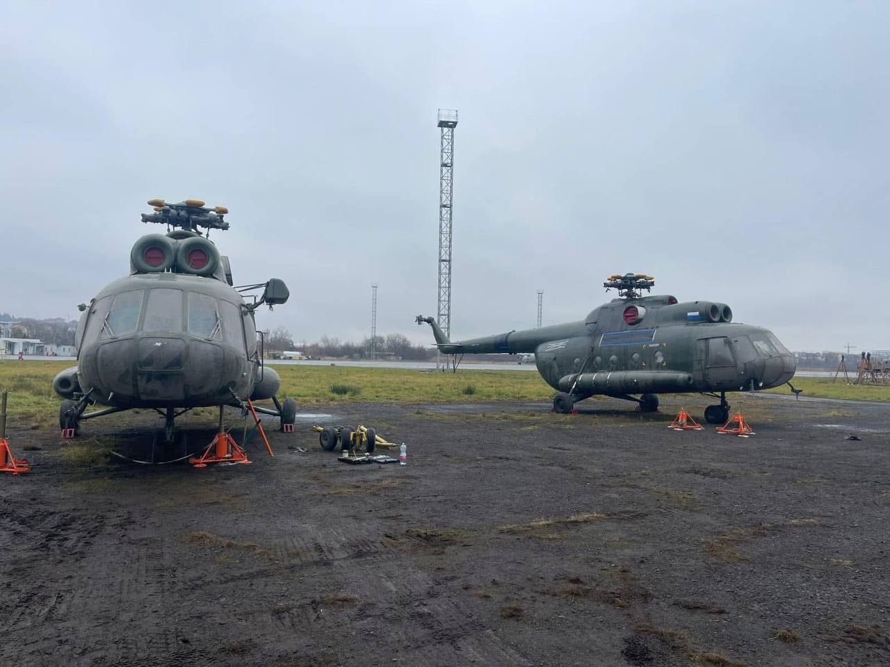 Гелікоптер Ми-8, які Польща передала Україні. 