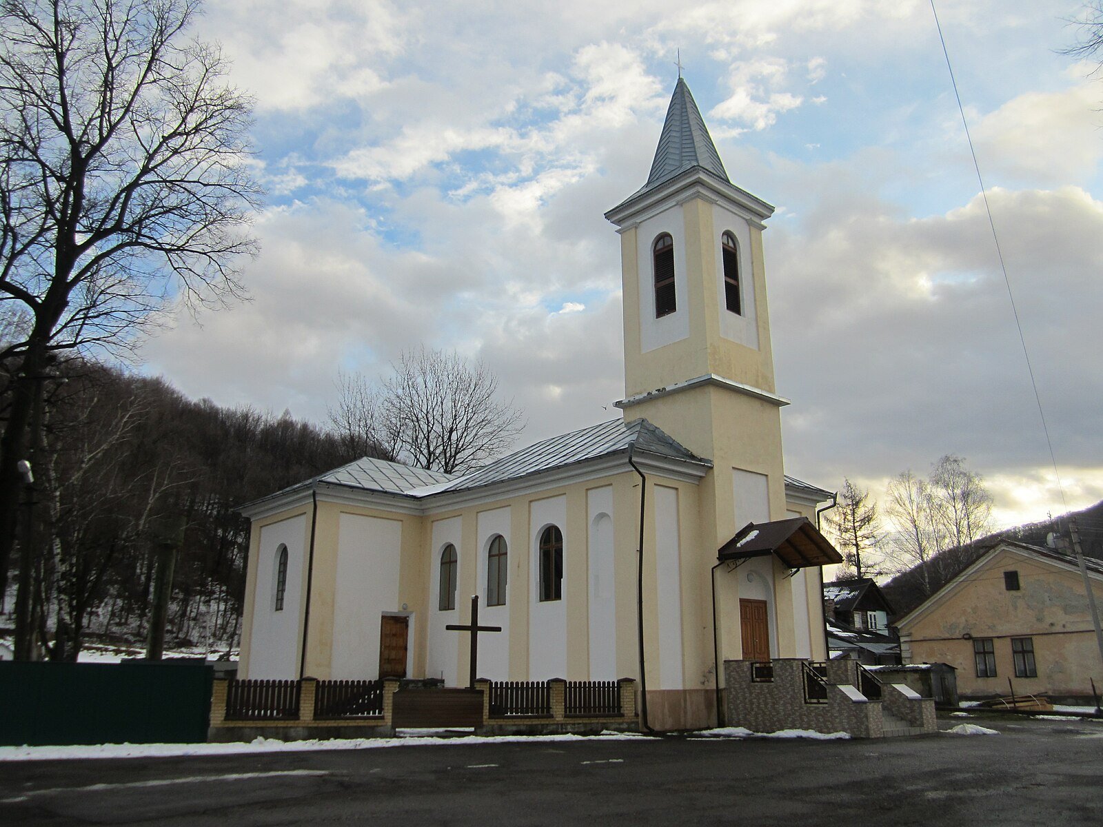 де відпочити в Україні: Вижниця