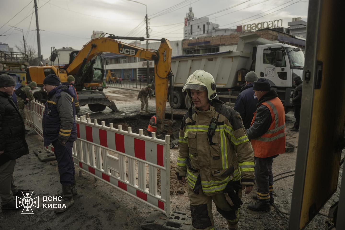 У Києві завершили аварійно-рятувальні роботи